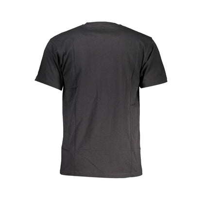 T-Shirt by Vans for men in cotton black & print features an edgy silhouette, meticulously detailed with a sophisticated and for a truly edgy finish.