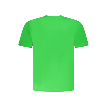 T-Shirt by North Sails for men in cotton green & print features an on trend silhouette, perfectly showcasing a on trend and crew neckline for an elevated aesthetic.