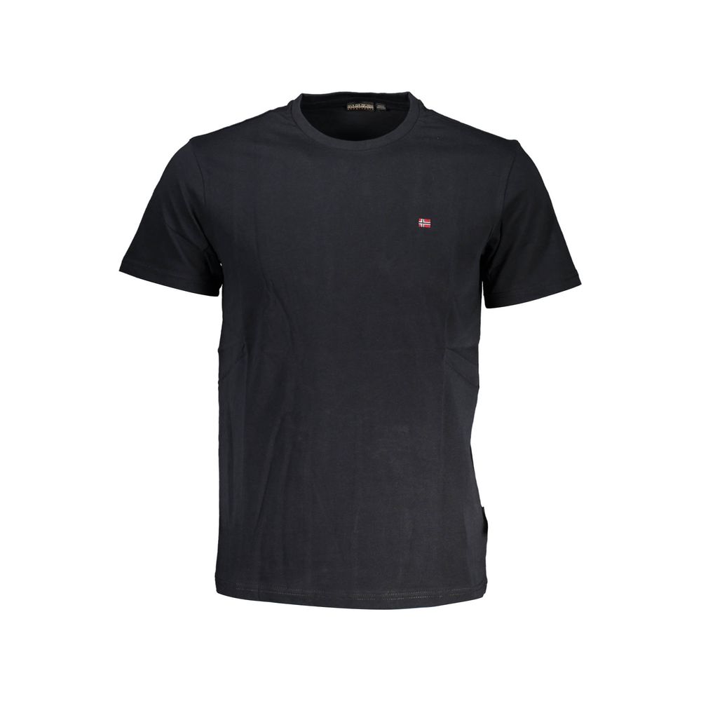 T-Shirt by Napapijri for men in cotton black features a plush silhouette, showcasing a sophisticated crew neckline and short-sleeve for a truly plush finish.