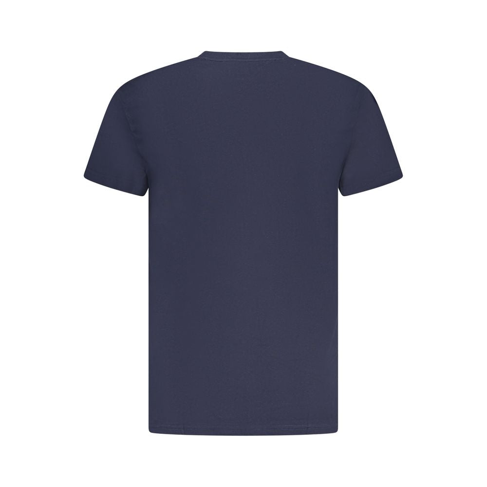 T-Shirt by Tommy Hilfiger for men in cotton blue, patterned & print showcases a chic silhouette, artfully detailed with a chic crew neckline and for a chic finish.
