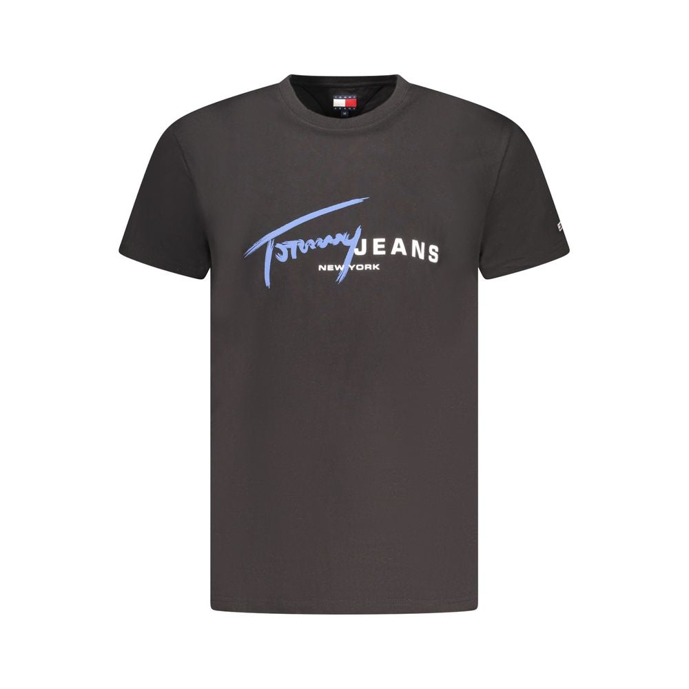 T-Shirt by Tommy Hilfiger for men in cotton black & signature features an edgy silhouette, meticulously detailed with a sophisticated and crew neckline for a truly edgy finish.