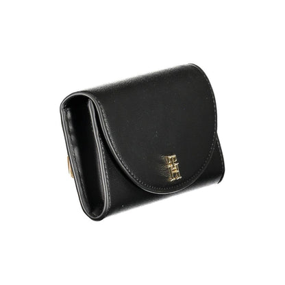 Wallet by Tommy Hilfiger for women in polyethylene black features a streamlined silhouette, showcasing the streamlined Polyethylene Wallet design with sophisticated coin-purse for a premium look.