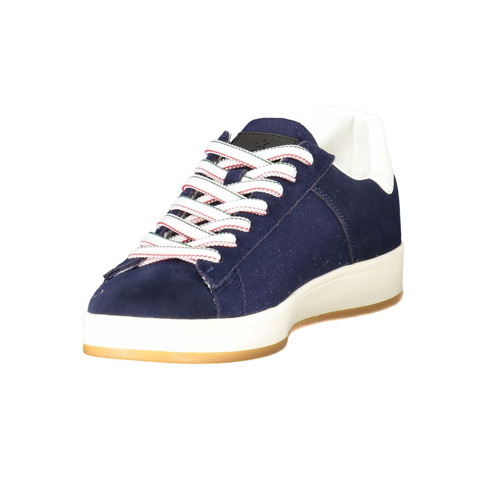Sneakers by Esercito 1659 for men in polyester polyethylene leather blue presents a sumptuous silhouette from the The Blend Men's Low-Top Polyester Polyethylene Leather Sneakers collection, showcasing a sumptuous low-top style for an elevated aesthetic.