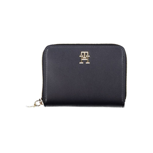 Wallet by Tommy Hilfiger for women in polyethylene blue presents a refined silhouette, artfully capturing the essence of the Polyethylene Wallet design with sophisticated coin-purse for a refined look.