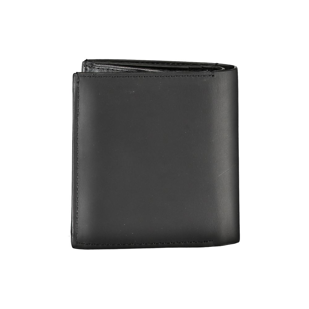 Cardholder Wallet by Calvin Klein for men in leather black presents a streamlined silhouette, showcasing the sophisticated design of the Leather Cardholder Wallet collection with functional card-organization rfid-protection coin-purse.