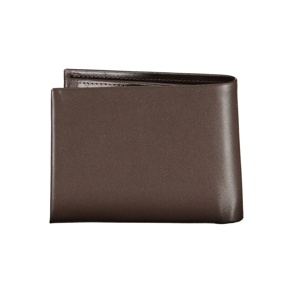 Cardholder Wallet by Calvin Klein for men in leather brown, signature-print & print presents a refined silhouette, artfully capturing the essence of the Leather Cardholder Wallet design with sophisticated card-organization compact-design rfid-protection coin-purse for a refined look.