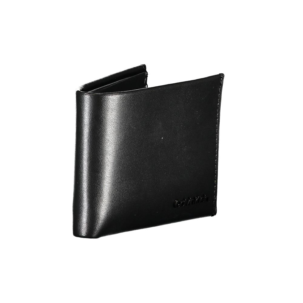 Cardholder Wallet by Calvin Klein for men in leather black presents a streamlined silhouette, showcasing the sophisticated design of the Leather Cardholder Wallet collection with functional card-organization rfid-protection.