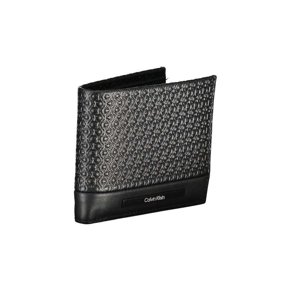 Cardholder Wallet by Calvin Klein for men in leather black presents a refined silhouette, artfully capturing the essence of the Leather Cardholder Wallet design with sophisticated card-organization for a refined look.