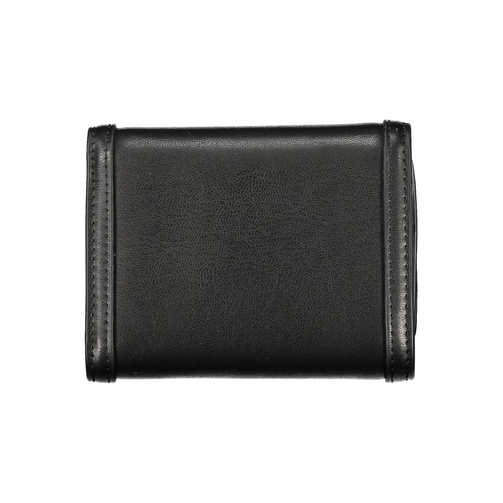 Wallet by Tommy Hilfiger for women in polyethylene black presents a architectural silhouette from the Polyethylene Wallet collection, showcasing architectural coin-purse for a architectural finish.