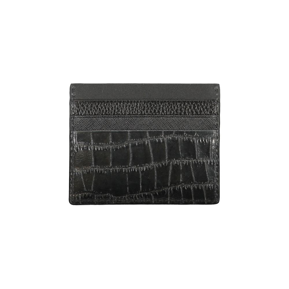 Cardholder Wallet by Tommy Hilfiger for men in leather black showcases a discerning silhouette, artfully capturing the essence of Leather Cardholder Wallet with its functional card-organization.