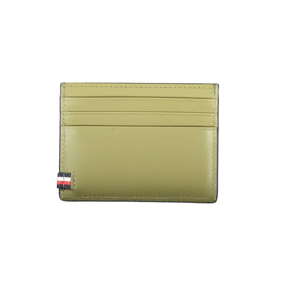 Cardholder Wallet by Tommy Hilfiger for men in leather black presents a streamlined silhouette, showcasing the sophisticated design of the Leather Cardholder Wallet collection with functional card-organization.