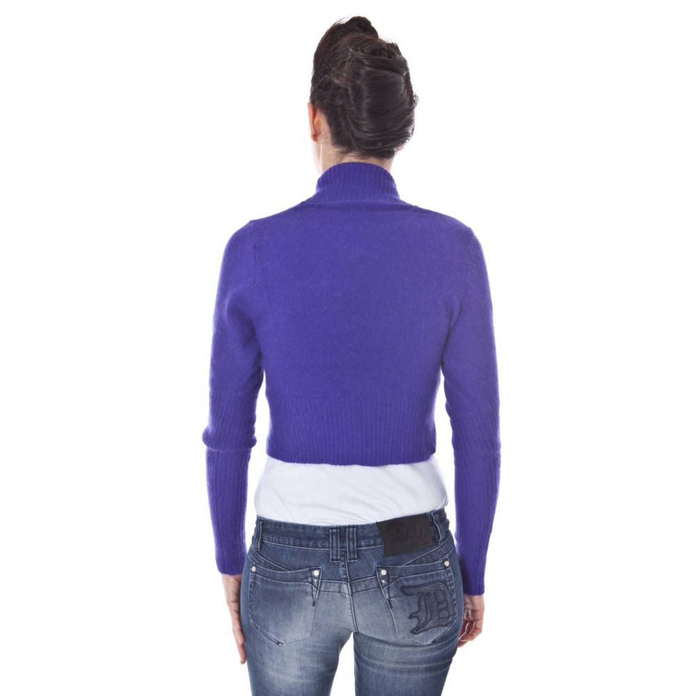 Sweater by Datch for women in wool purple features an polished silhouette, showcasing refined and a sophisticated for a truly polished finish.