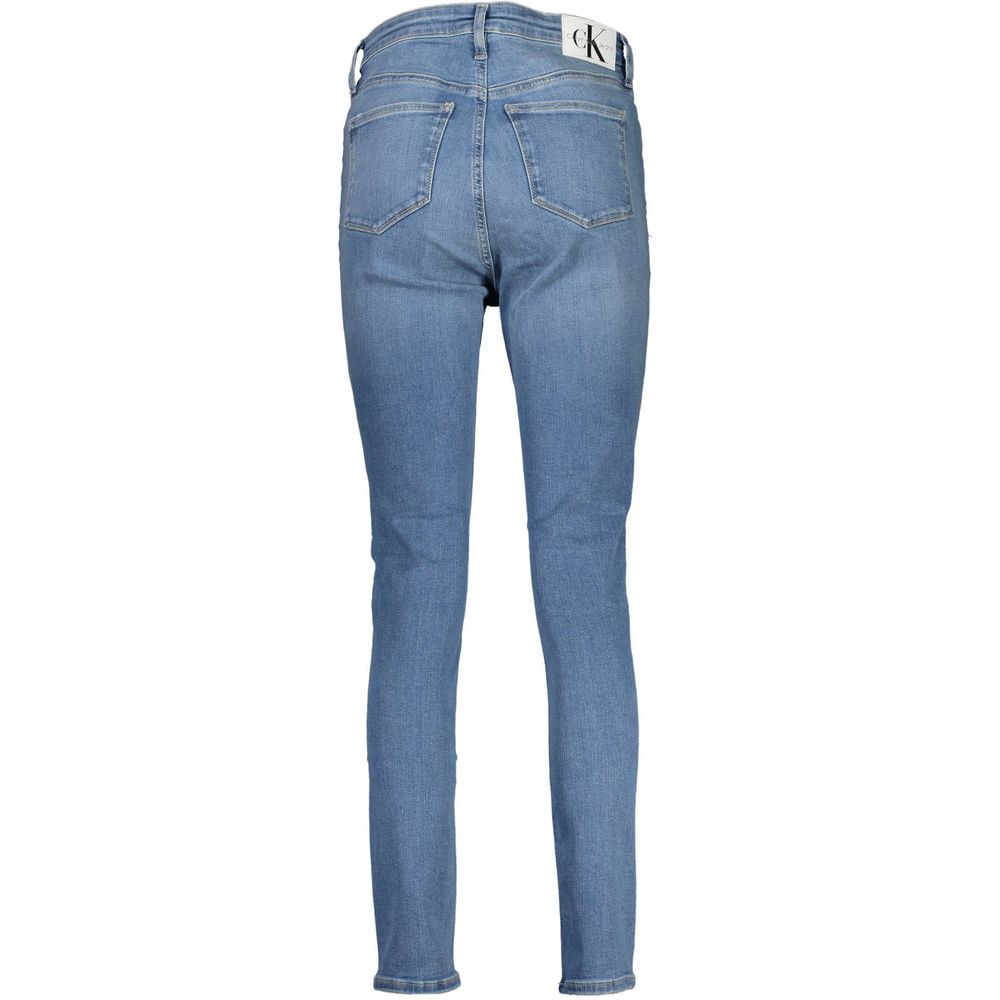 Pants by Calvin Klein for women in cotton blue features a sleek silhouette with a sleek skinny, a refined long, and a sophisticated finish.