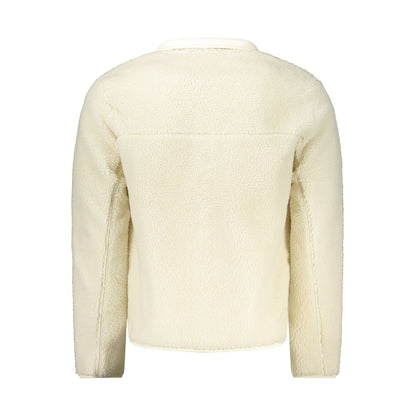 This Jacket by Napapijri for men in polyester white showcases a magnificent silhouette, meticulously crafted with a distinctive and functional pockets for a magnificent finish.