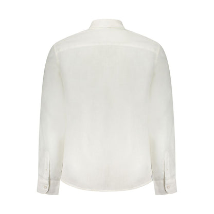 Shirt by North Sails for men in linen white features an polished silhouette, showcasing a sophisticated and detail for a truly polished finish.