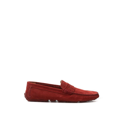 Loafer Shoes by Bally for men in suede leather & rubber bordeaux showcases a timeless silhouette from the Men's Suede Leather & Rubber Loafer Shoes collection, featuring a timeless and round toe style for a timeless finish.