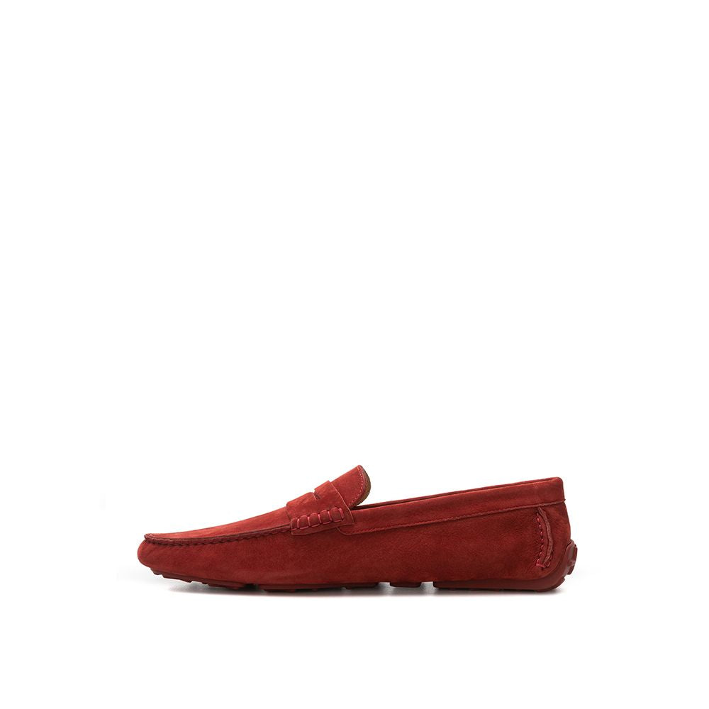 Loafer Shoes by Bally for men in suede leather & rubber bordeaux features an ergonomic silhouette, perfectly showcasing Men's Suede Leather & Rubber Loafer Shoes with its distinct and elegant round toe style.