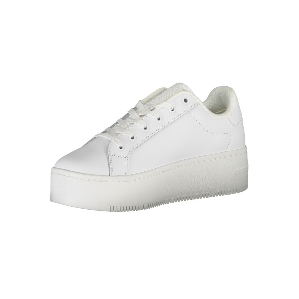 Sneakers by Tommy Hilfiger for women in polyester white & print features a sumptuous design, perfectly showcasing the sumptuous fashion style of this Women's Fashion Polyester Sneakers.