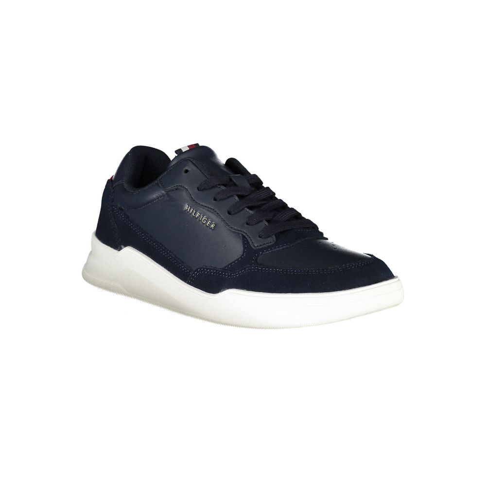 Sneakers by Tommy Hilfiger for men in polyester blue presents a sumptuous silhouette as Men's Fashion Polyester Sneakers, expertly defined by a sumptuous fashion style for a sumptuous, high-fashion look.