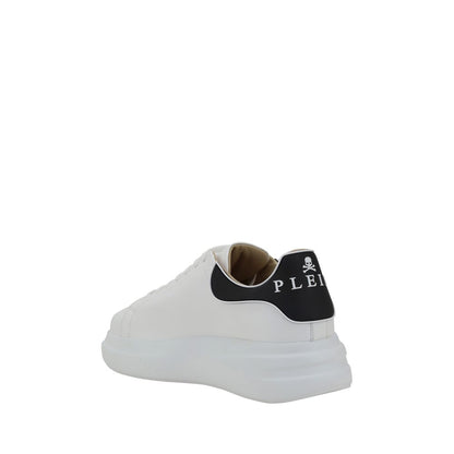 Sneakers by Philipp Plein for men in bos taurus calf leather white & monogram presents a sumptuous silhouette, artfully capturing the essence of the Men's Fashion Bos Taurus Calf Leather Sneakers with its sumptuous fashion style design.