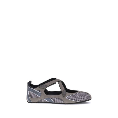 Espadrilles Flat Shoes by The Attico for women in polyester polyurethane & bos taurus calf leather gray presents a effortless chic silhouette, showcasing the Nomad Women's Polyester Polyurethane & Bos Taurus Calf Leather Espadrilles Flat Shoes design with a effortless chic and for a sophisticated look.