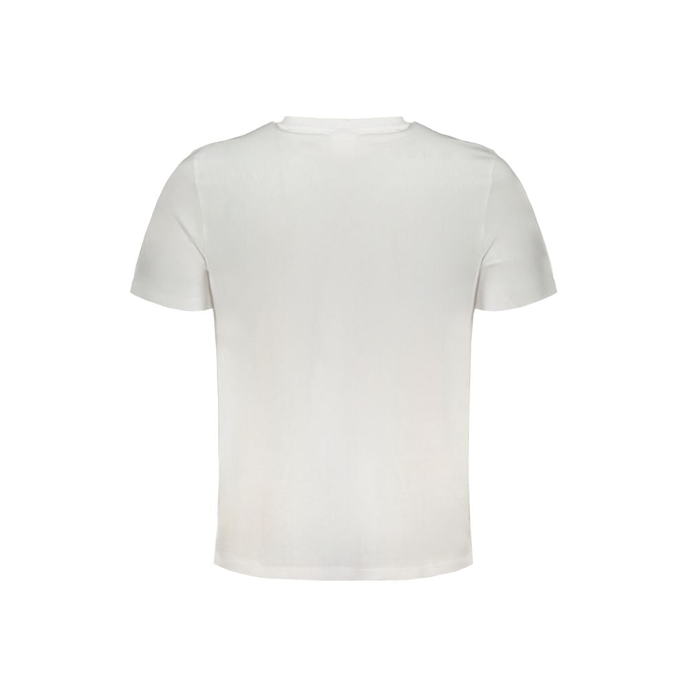 Activewear T-Shirt by Fila for men in organic cotton black, white & print features a sporty silhouette with and crew neckline, showcasing innovative for a sporty finish.