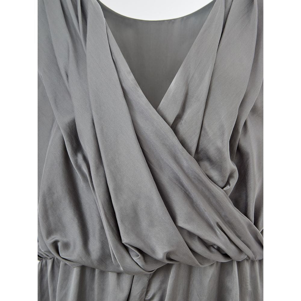 Dress by Lardini for women in cotton & silk gray showcases a striking silhouette, elegantly detailed with a , refined v-neck neckline, and a striking for a striking finish.