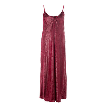 Dress by Lardini for women in polyester velvet bordeaux features an eye catching silhouette with a sophisticated , elegant , and a refined long for a eye catching aesthetic.