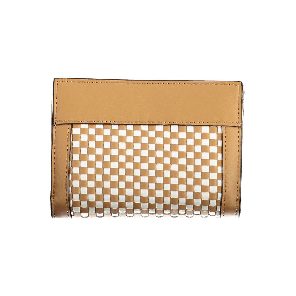 Cardholder Wallet by Guess Jeans for women in polyethylene brown presents a refined silhouette, artfully capturing the essence of the Polyethylene Cardholder Wallet design with sophisticated card-organization coin-purse for a refined look.