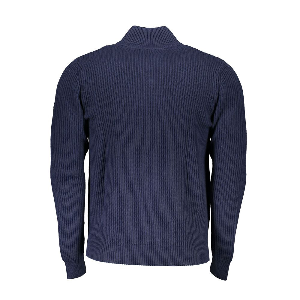 Sweater by North Sails for men in cotton blue showcases a discreet silhouette, finished with a discreet and for a discreet look.