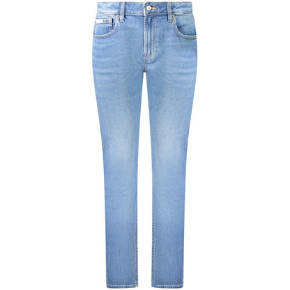 Jeans by Calvin Klein for women in cotton blue features an refined tailoring silhouette, showcasing a premium slim with a mid rise and long cut for a refined tailoring look.