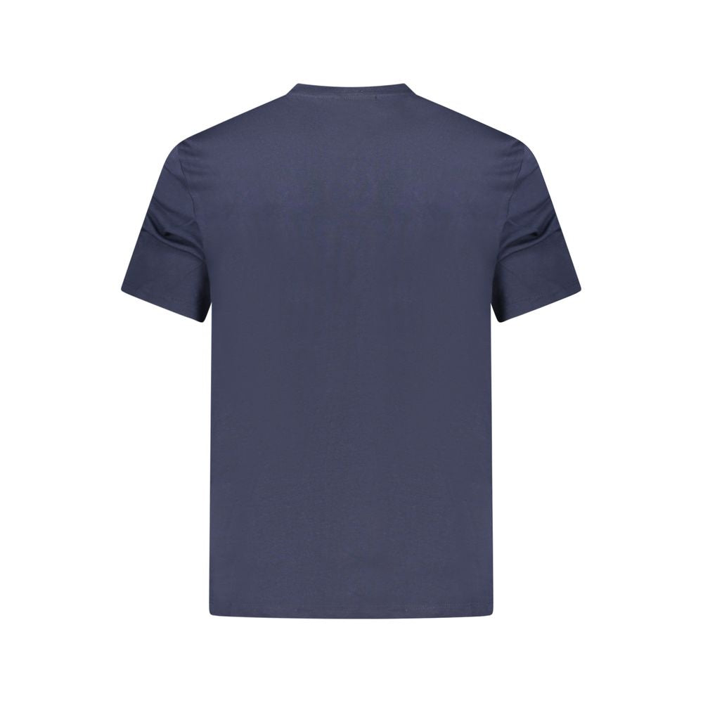 T-Shirt by Calvin Klein for men in cotton blue showcases a fashionable silhouette, elegantly detailed with a fashionable and for a sophisticated, high-fashion look.