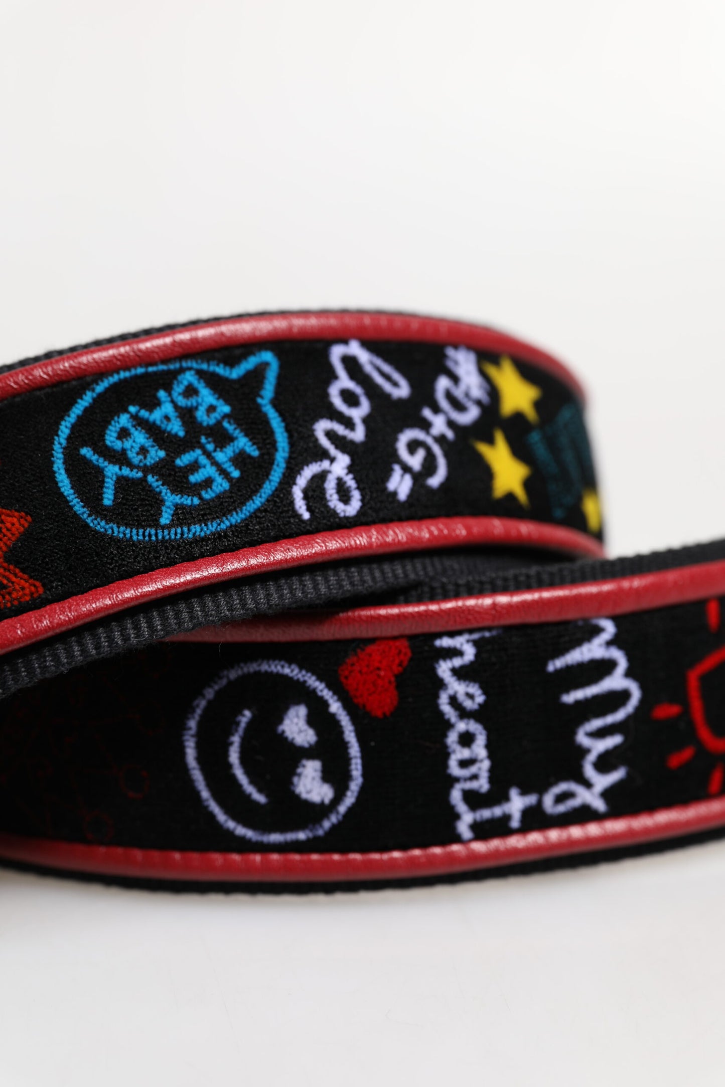 Shoulder Strap from Dolce & Gabbana for women in calf leather & cotton black, multicolor & print features an on trend design from the Calf Leather Cotton Shoulder Strap collection, highlighting a premium look.