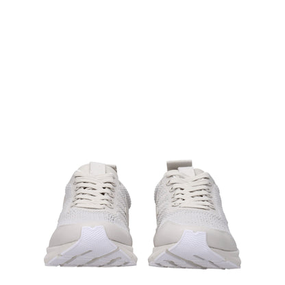 Sneakers by Veja for men in rubber & fabric gray & pearl presents a impeccable silhouette as Men's Fashion Rubber & Fabric Sneakers, expertly defined by a impeccable fashion style for a impeccable, high-fashion look.