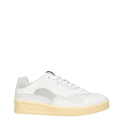 Sneakers by Jil Sander for men in leather gray, light-grey & white features an timeless silhouette from the Men's Fashion Leather Sneakers collection, showcasing a signature fashion style with an timeless finish.