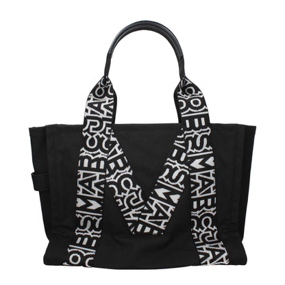 Large Shoulder Bag by Marc Jacobs for women in leather black features a effortless sophistication silhouette, secured by a zipper with ample internal-pockets and versatile shoulder-strap & handle for a effortless sophistication finish.