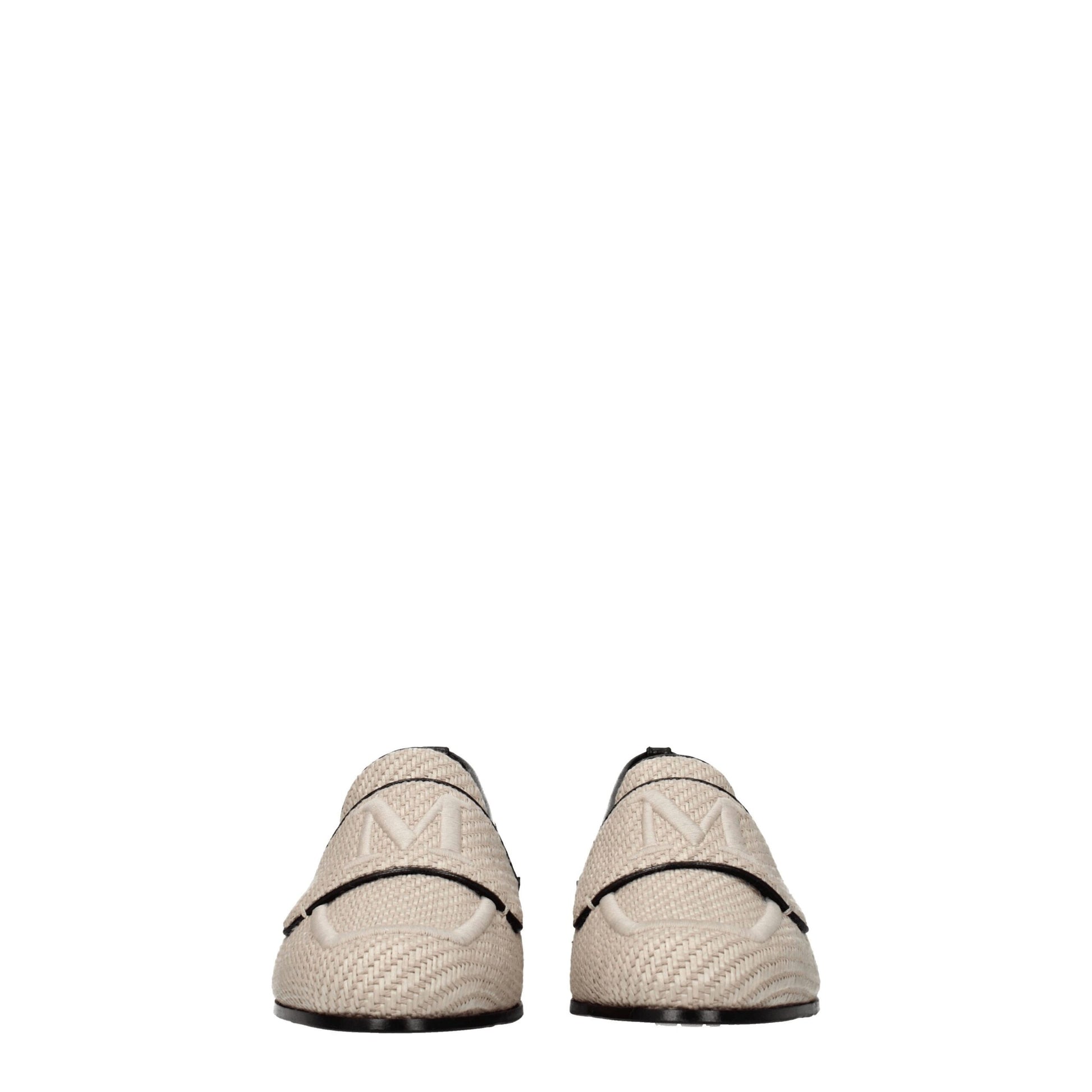 Flat Loafer Chukka-Desert Shoes by Max Mara for unisex in leather beige features an ergonomic silhouette, perfectly showcasing Unisex Leather Flat Loafer Chukka-Desert Shoes with its distinct flat and elegant round toe style.