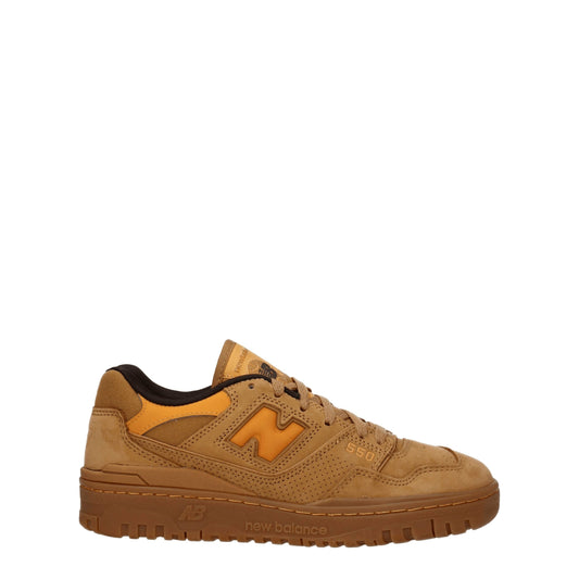 Sneakers by New Balance for men in suede leather & rubber brown presents a impeccable silhouette as Men's Casual Suede Leather & Rubber Sneakers, expertly defined by a impeccable casual style for a impeccable, high-fashion look.