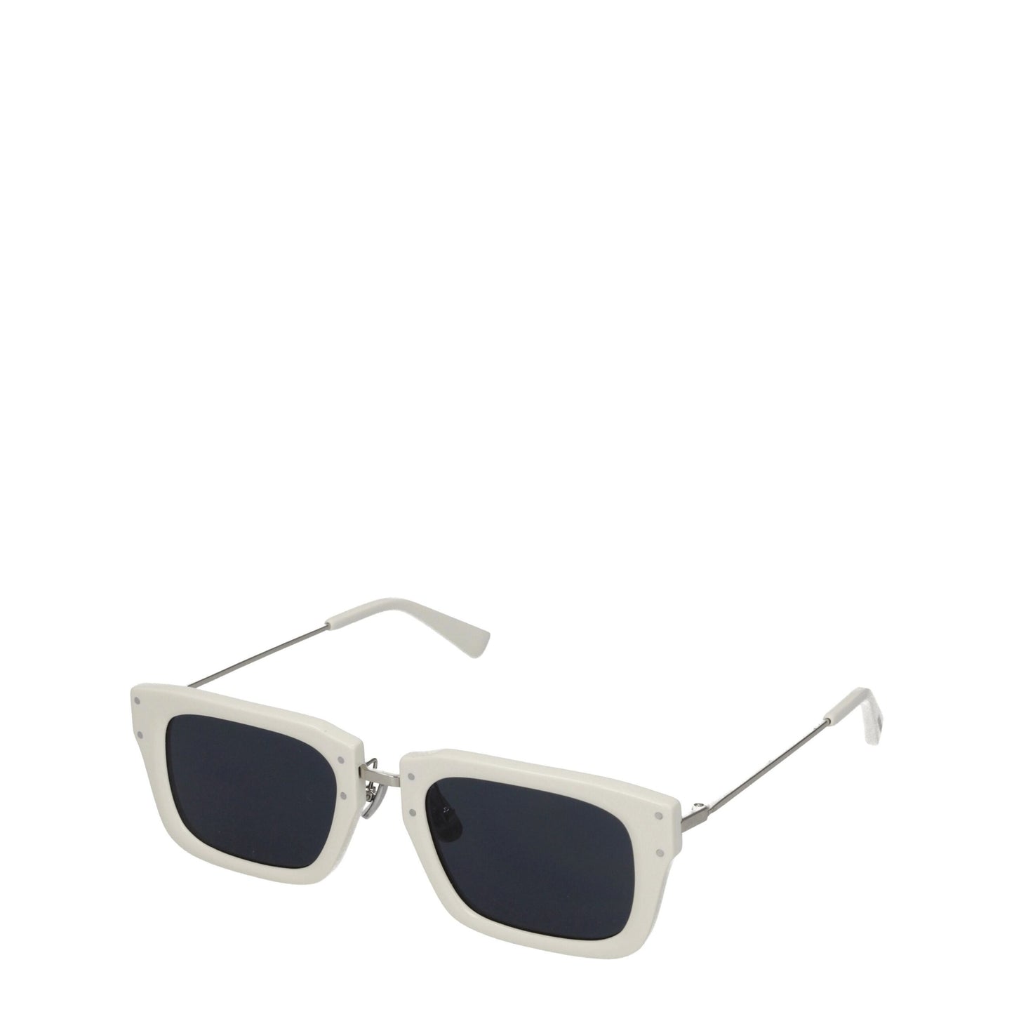 Sunglasses by Jacquemus for women in leather and silver & white presents a enviable silhouette, featuring white coloured frame and square frame design with for a enviable look.