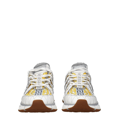 Athletic Sneakers Versace women leather gray, white & print featuring a avant-garde Women's Athletic Leather Sneakers design with a avant-garde athletic style for a refined finish.