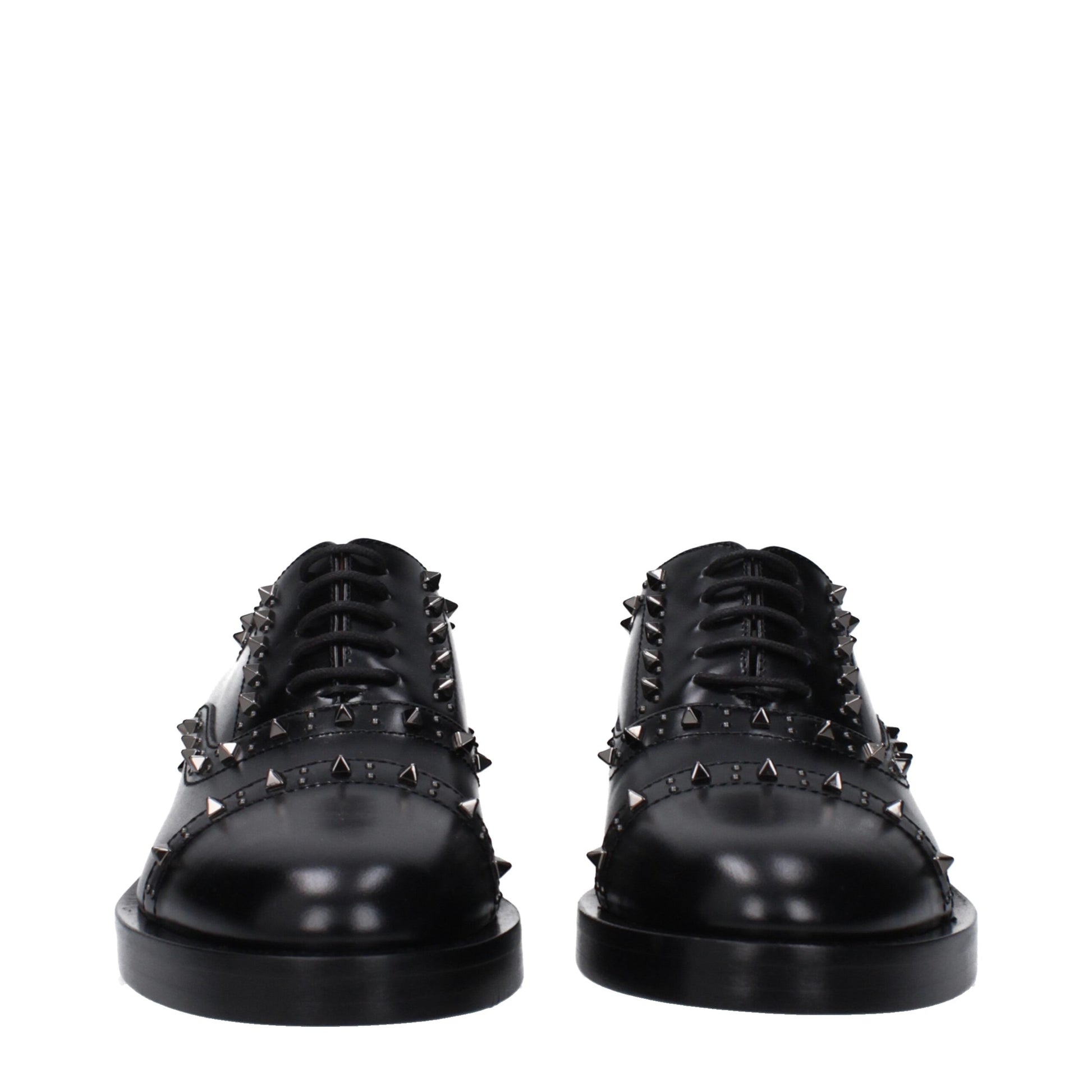 Low-Heel Derby Lace-Up Shoes by Valentino Garavani for unisex in leather black features an ergonomic silhouette, perfectly showcasing Unisex Leather Low-Heel Derby Lace-Up Shoes with its distinct 3-5-cm-heel low-heel and elegant round toe style.