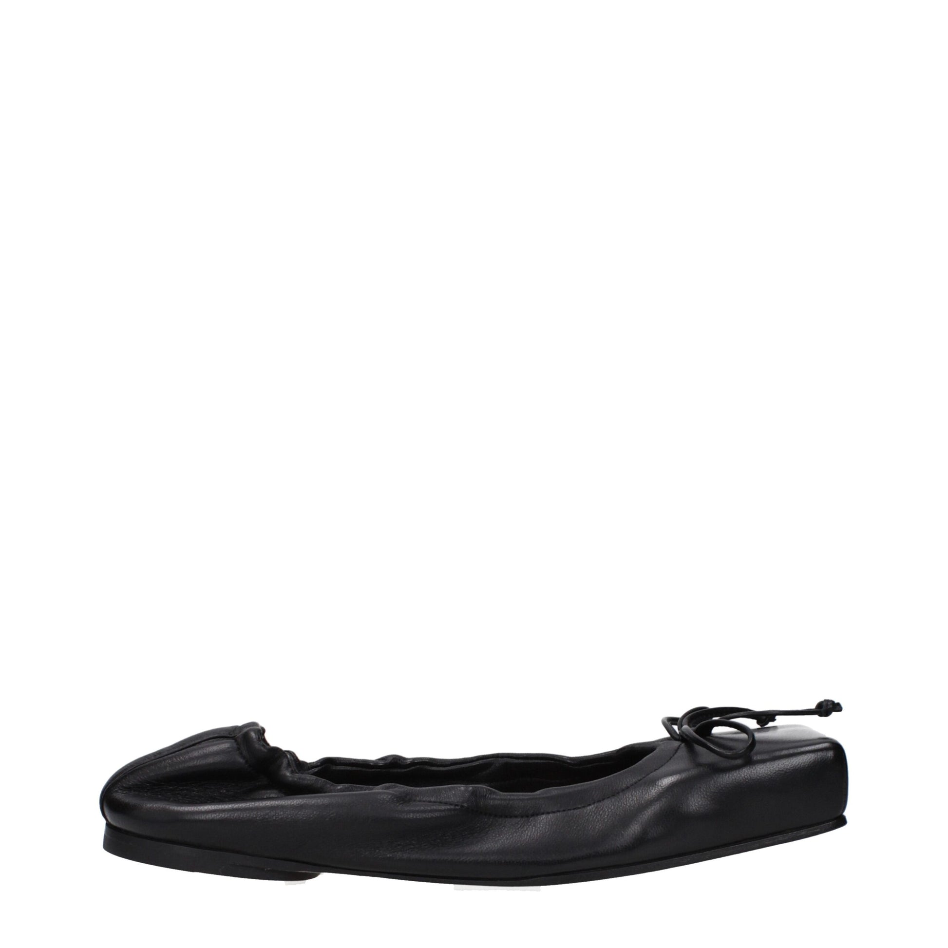 Ballet Flat Shoes by Jacquemus for women in leather black showcases a resplendent Women's Leather Ballet Flat Shoes aesthetic with a and square toe style.