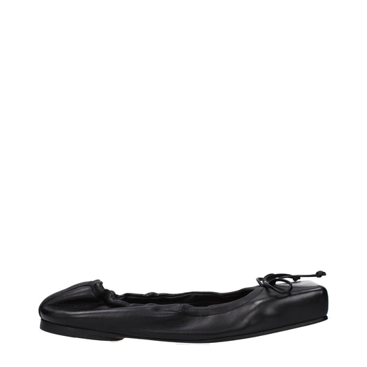 Ballet Flat Shoes by Jacquemus for women in leather black showcases a resplendent Women's Leather Ballet Flat Shoes aesthetic with a and square toe style.