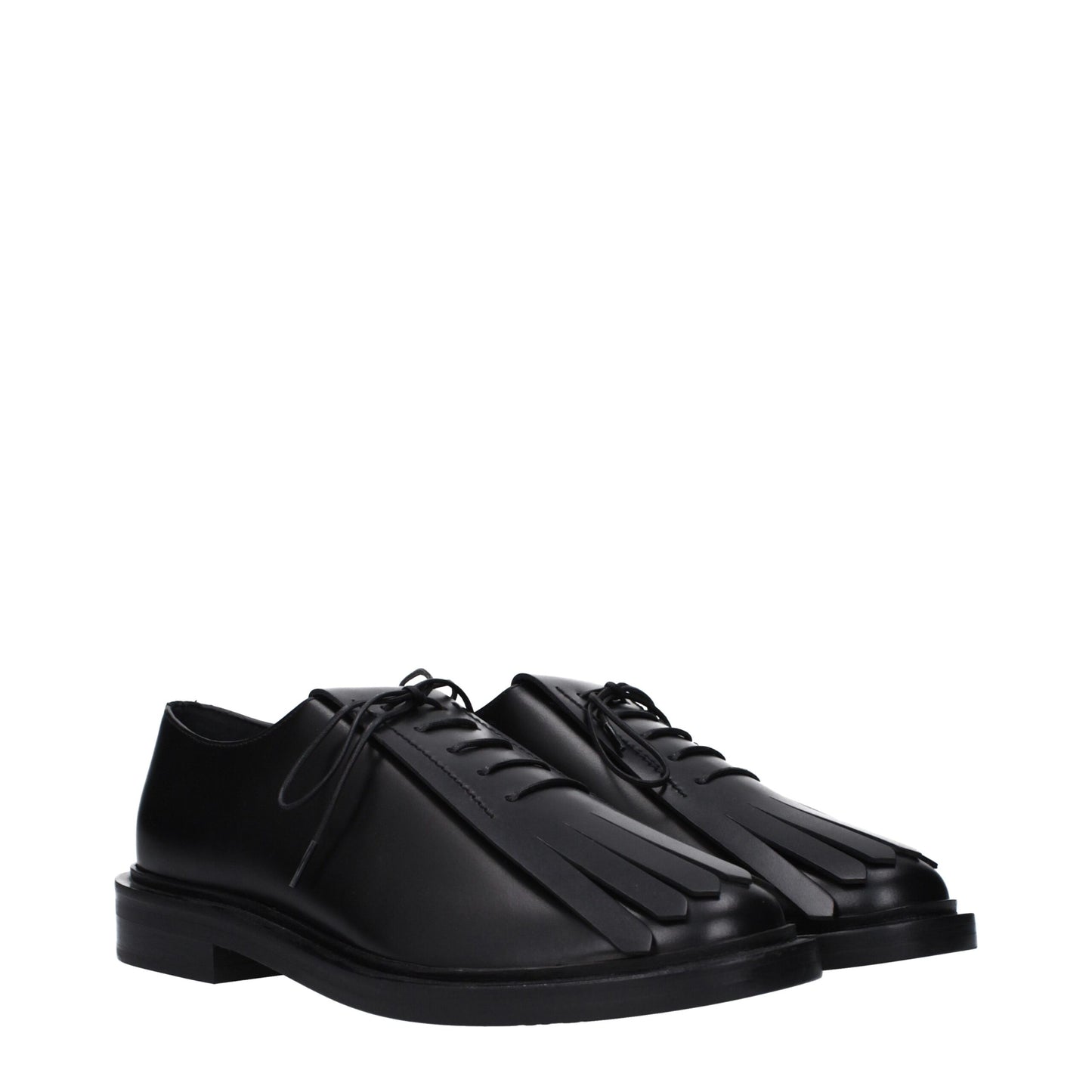 Flat Lace-Up Shoes by Max Mara for unisex in leather & rubber black showcases a impeccable silhouette as Unisex Leather & Rubber Flat Lace-Up Shoes, artfully designed with a impeccable flat and refined round toe style for a impeccable finish.