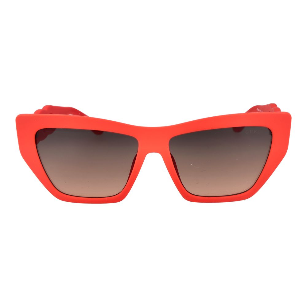 This Sunglasses by Guess for women in plastic red presents a sumptuous silhouette, showcasing a sumptuous full-rim cat-eye frame design in red coloured frame and high-performance gradient category-2-medium-tint lens.
