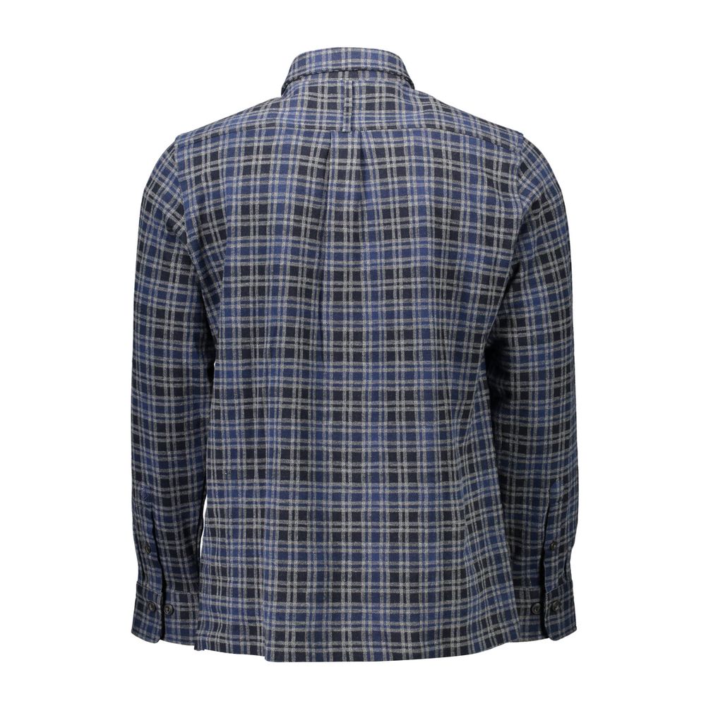 Shirt by Gant for men in cotton blue showcases a sleek silhouette, elegantly detailed with a sleek and for a sleek finish.