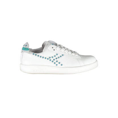 Sneakers by Diadora for women in fabric white presents a sumptuous silhouette as Women's Fashion Fabric Sneakers, expertly defined by a sumptuous fashion style for a sumptuous, high-fashion look.