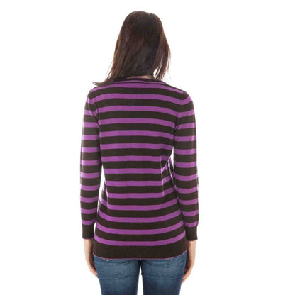 Sweater by Fred Perry for women in wool purple showcases an masterful silhouette, artfully detailed with a masterful and for a sophisticated, premium finish.