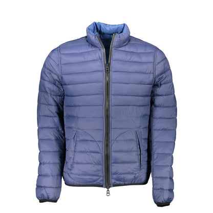 Jacket by U.S. POLO ASSN. for men in nylon blue presents a impeccable silhouette, showcasing distinct pockets and a impeccable for a sophisticated finish.