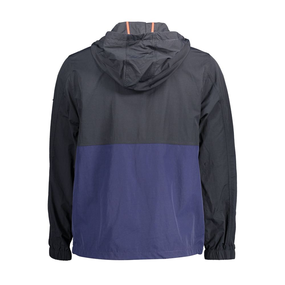Hooded Jacket by Gant for men in polyamide blue presents a impeccable silhouette, showcasing distinct pockets & hooded and a impeccable for a sophisticated finish.